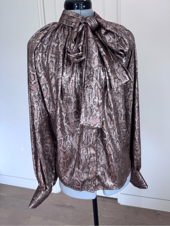 glam Tops - Satin Snake-Print Bow Blouse - Rodeo